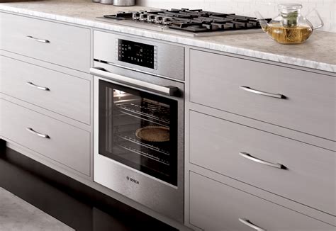 can built in ovens be built under